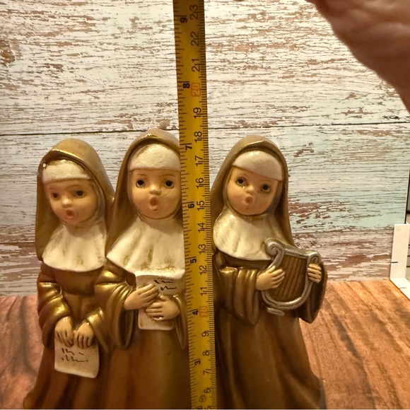 Vintage 3 Singing Nuns MCM Gold and Creme From Japan - Picture 5 of 7